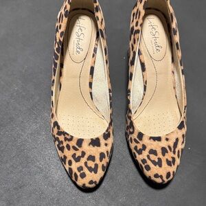 Life Stride Women's Animal Print Heels
